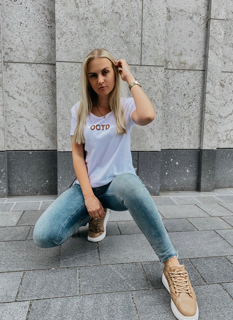 OOTD - white - blogger and brands