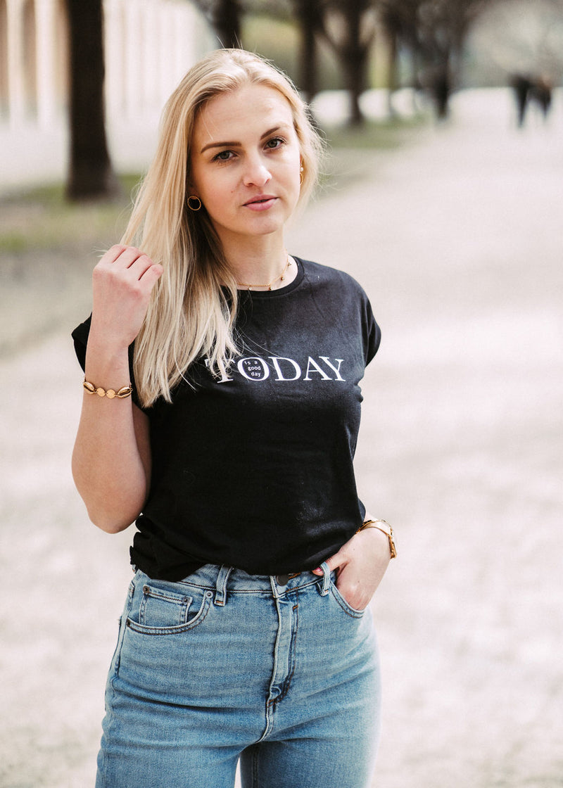 TODAY - black - blogger and brands