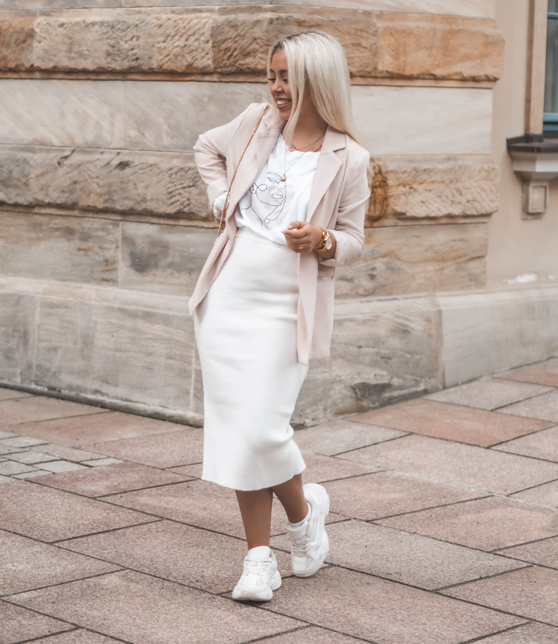ONE LINE WOMAN II - white - blogger and brands